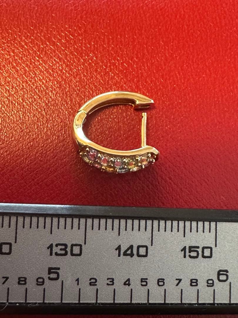 ツツミ　マルチカラーストーンパヴェピアス片耳　ツツミ