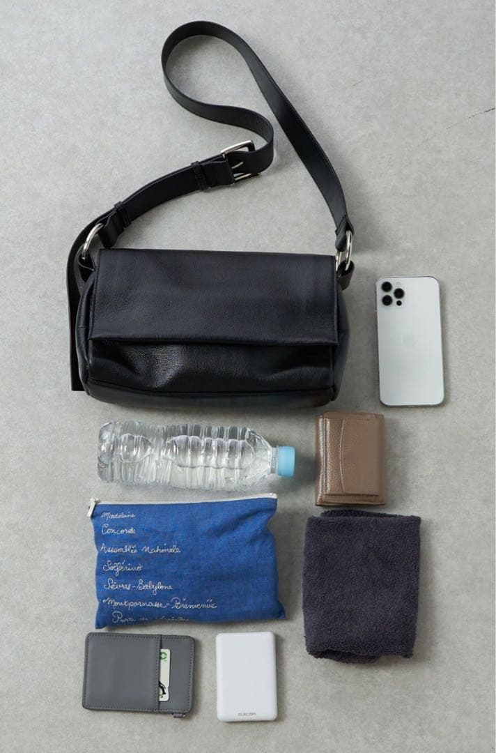 【新品未使用品】BEARDSLEY ビアズリー レザーりボディバッグ