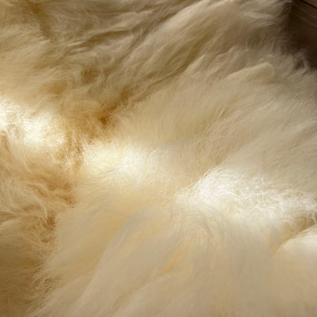 【リッチムートン】 オフホワイト　シープスキンラグ　美品新品未使用