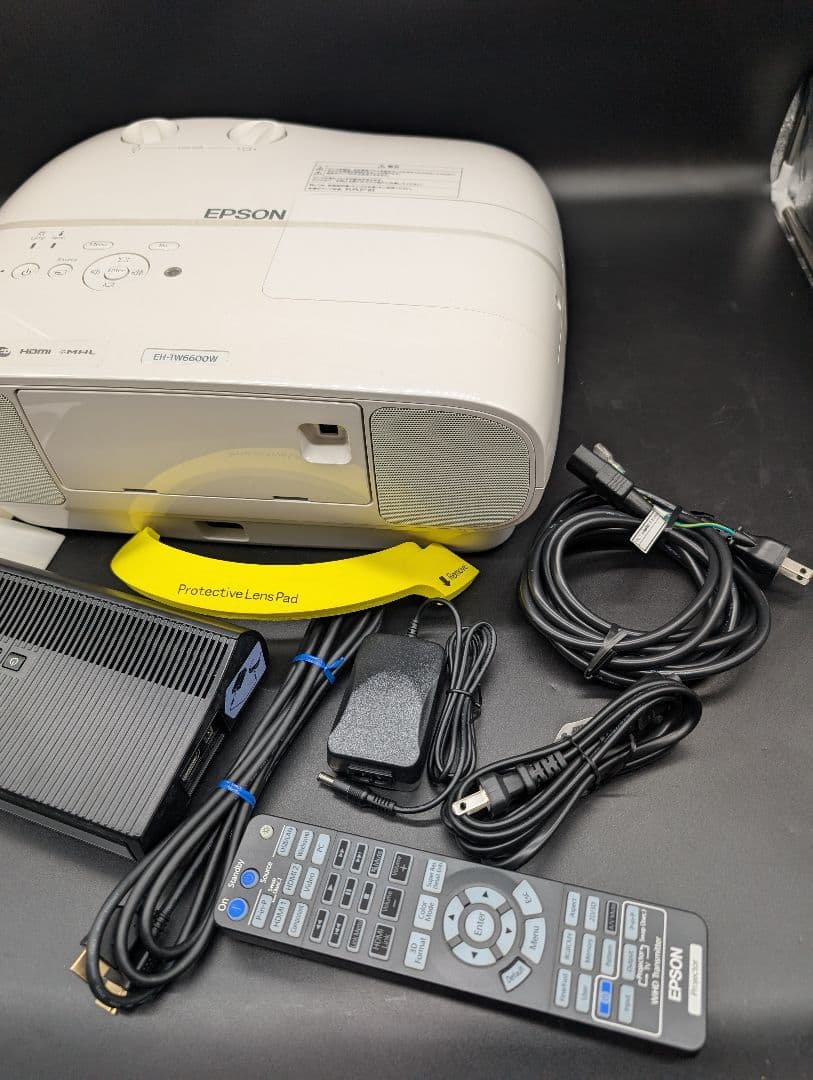 【美品】エプソン　EH-TW6600W 　プロジェクター　ワイヤレスモデル