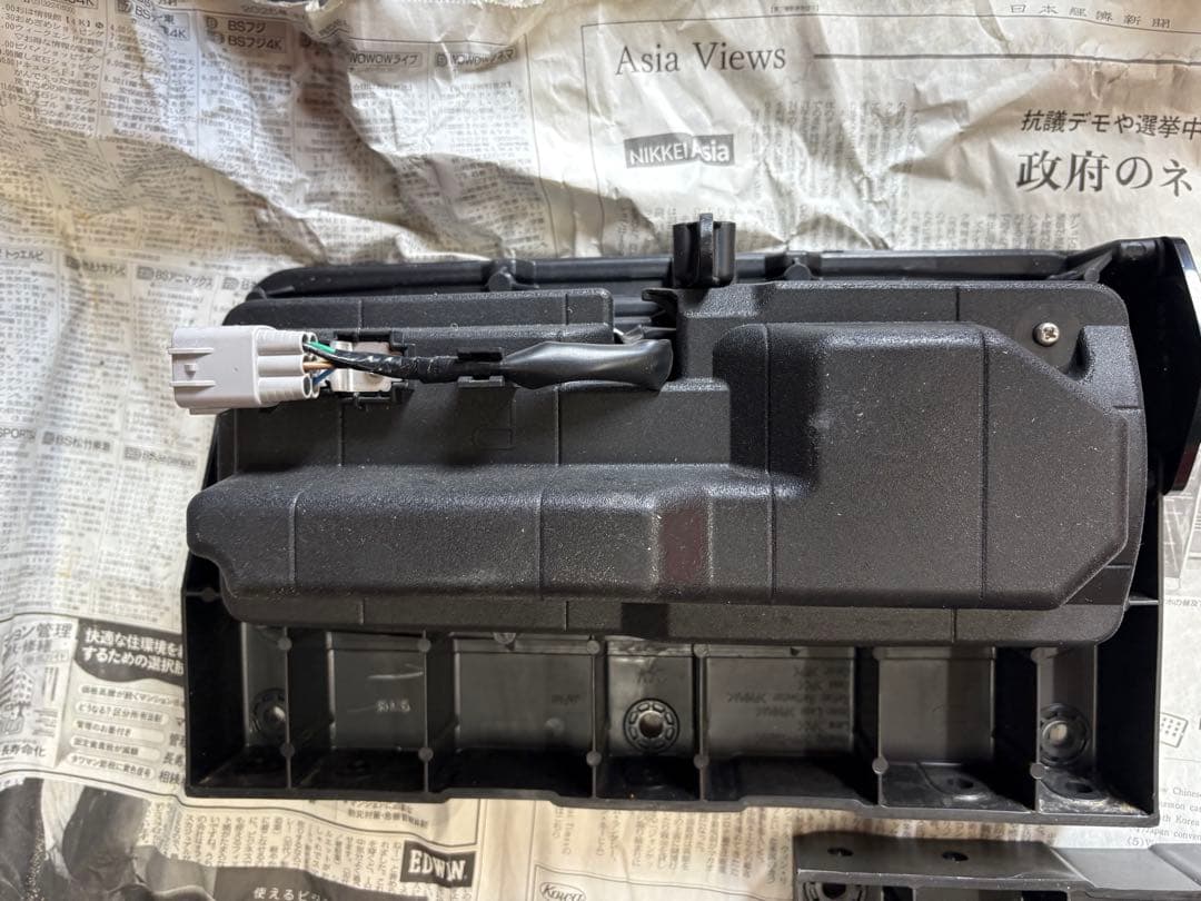 日野　プロフィア　テール　ランプ　純正　新品