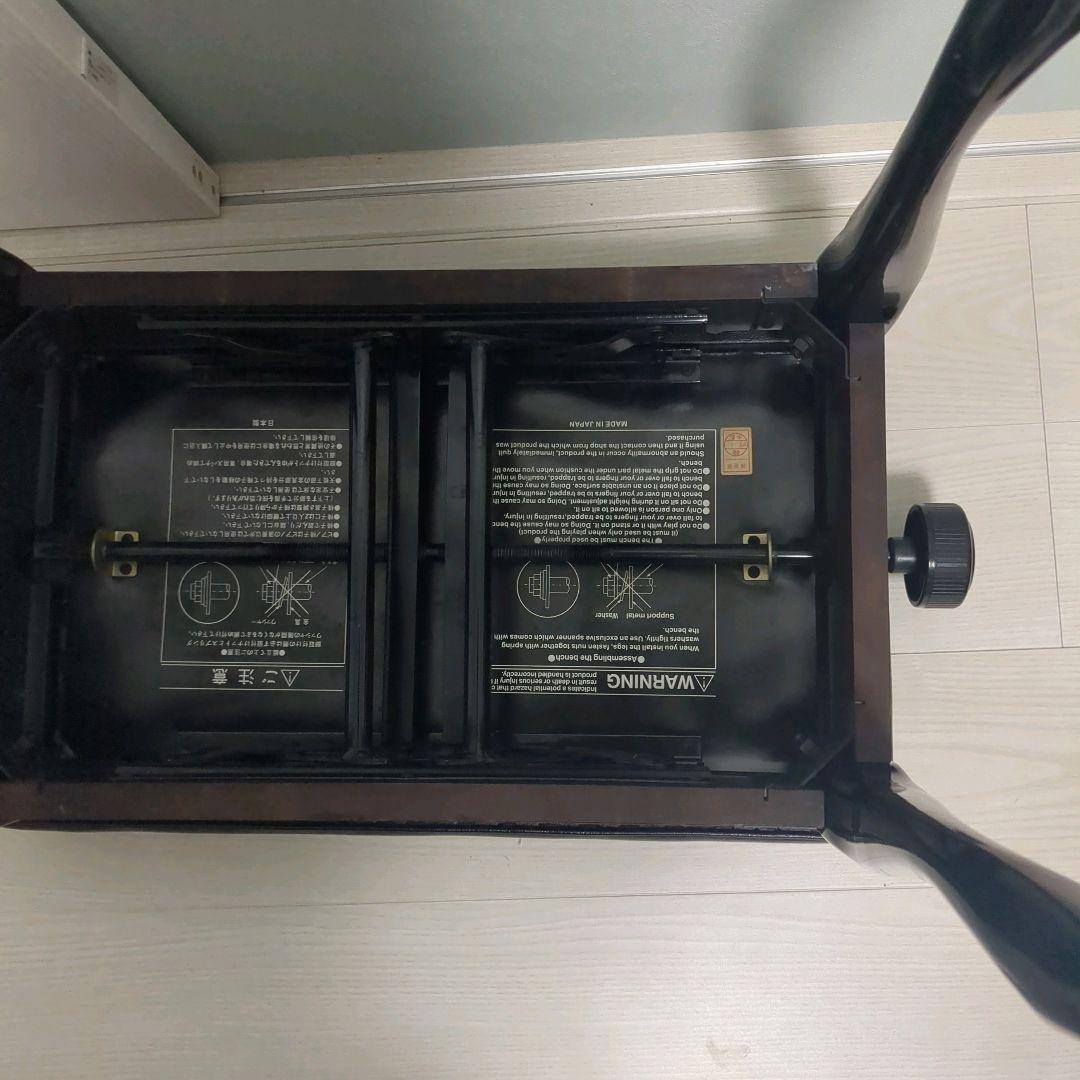 ピアノ椅子　猫足　レザー　高さ調整付き　日本製