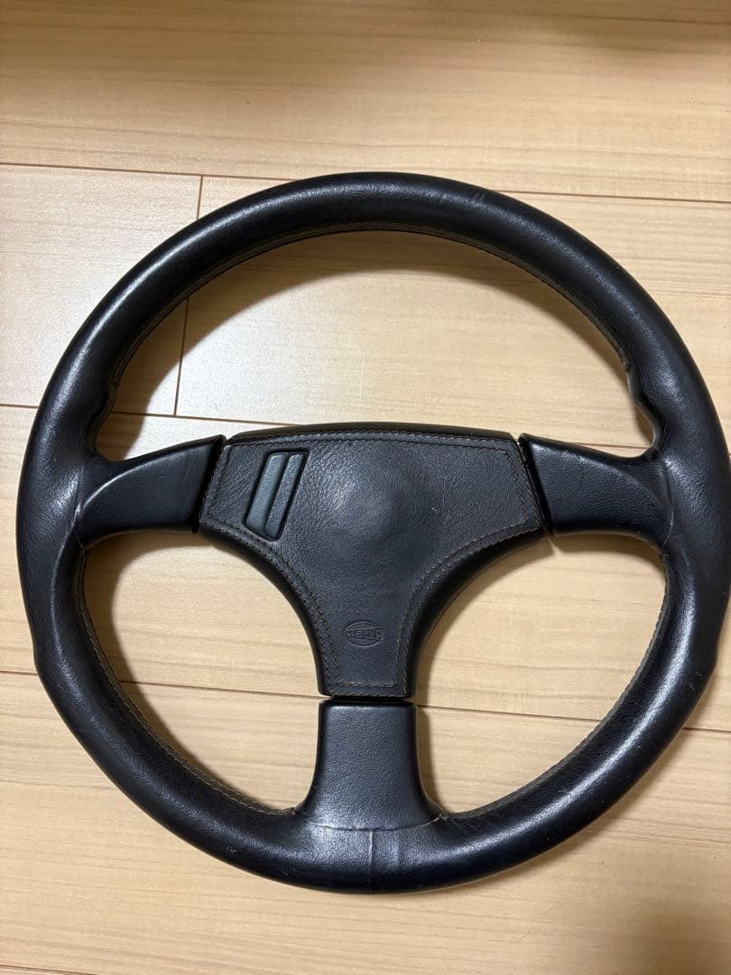 HELLA ステアリング　ホーンボタン　パッド付き　旧車　ポルシェ　メルセデスに