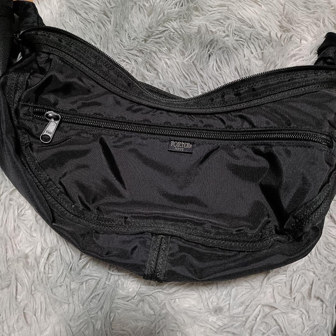 ポーター ハーフムーン ショルダーバッグ PORTER 黒 三日月