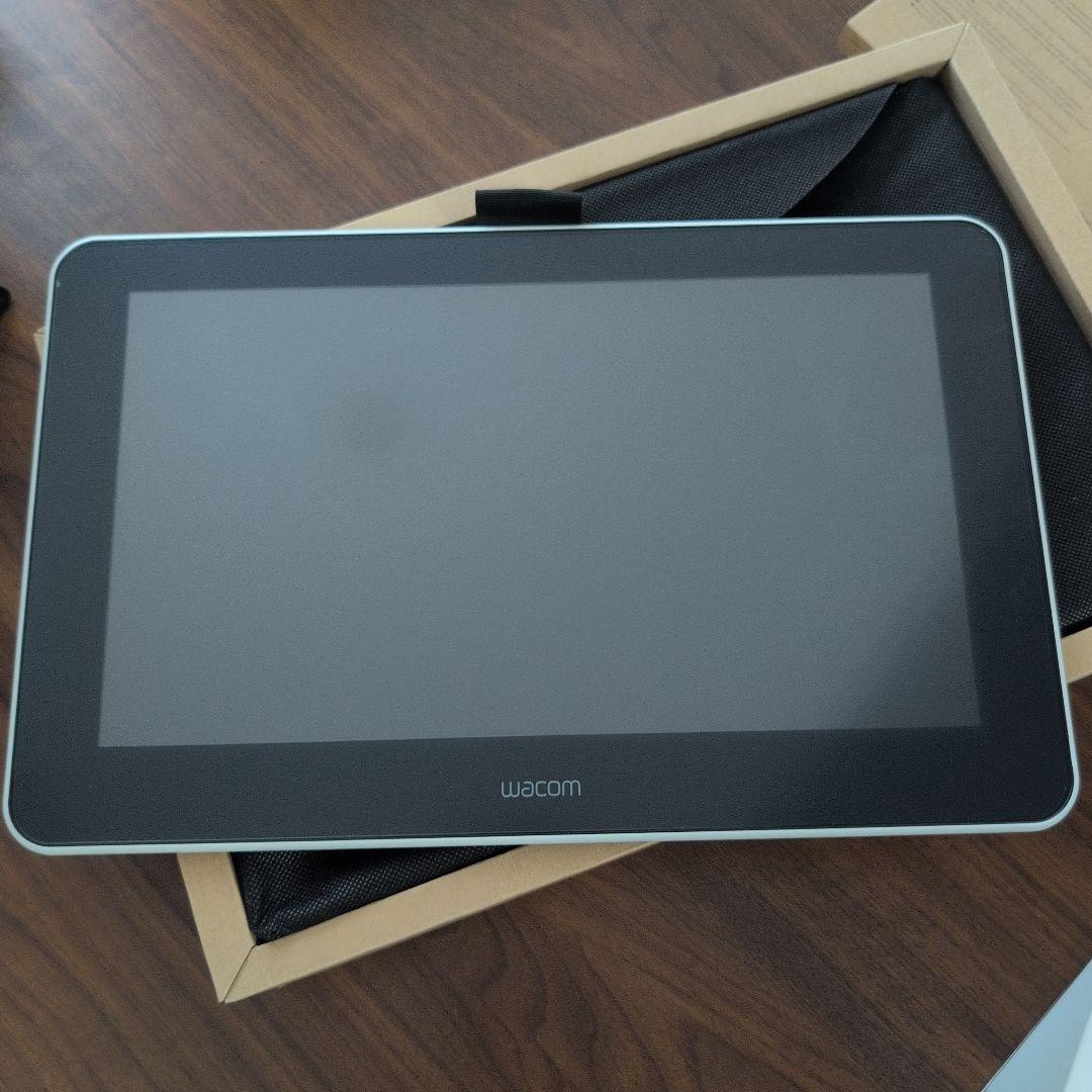Wacom One 13.3 インチ液晶ペンタブレット本体