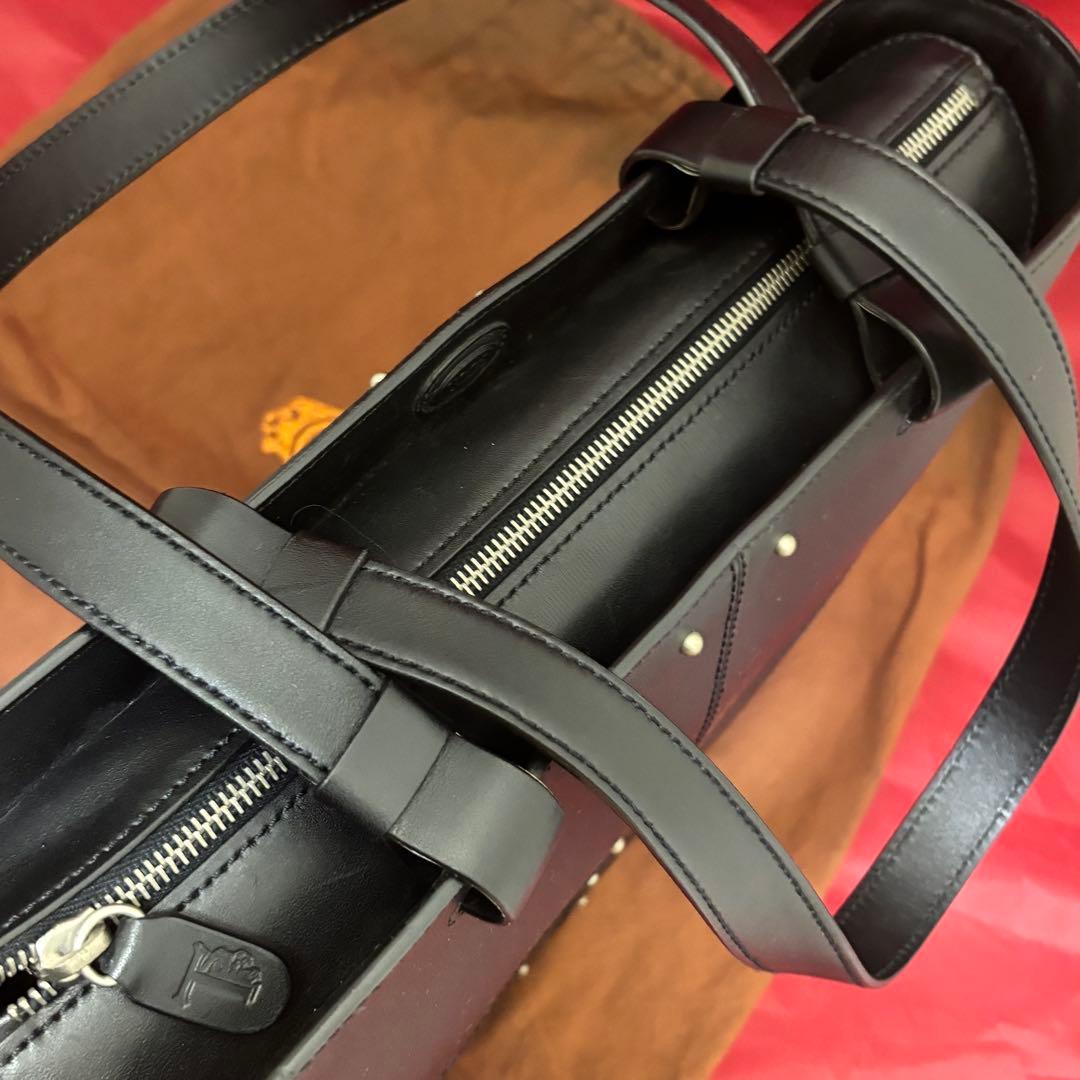 TOD'S☆ブラックレザー ビジネストートバッグ