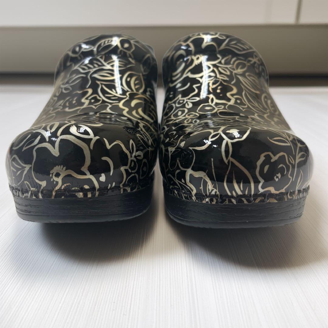 新品・未使用　/ ダンスコ プロフェッショナル /38(24-24.5cm)