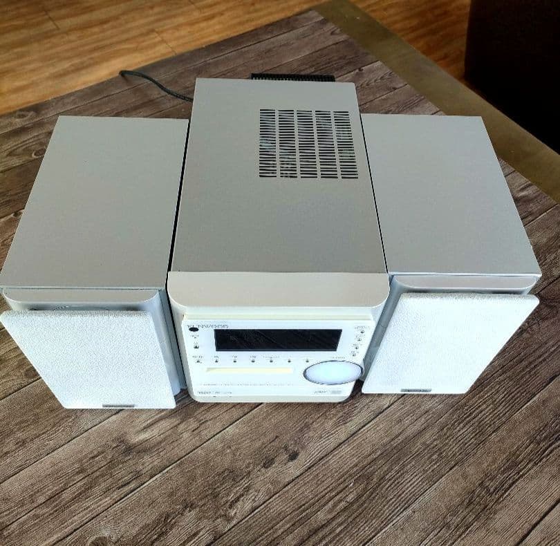 美品　KENWOOD NDL100 CD/MD/USB ミニコンポ 　ホワイト