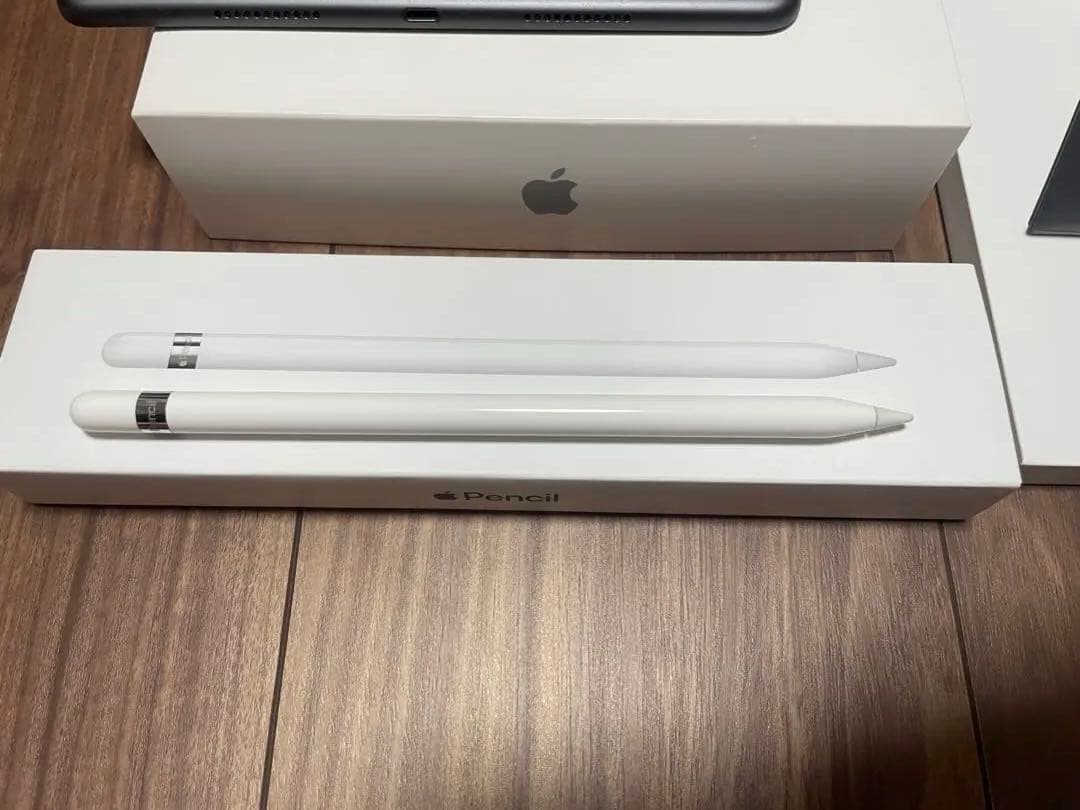 iPad本体 スペースグレー 、スマートキーボード、Apple Pencil