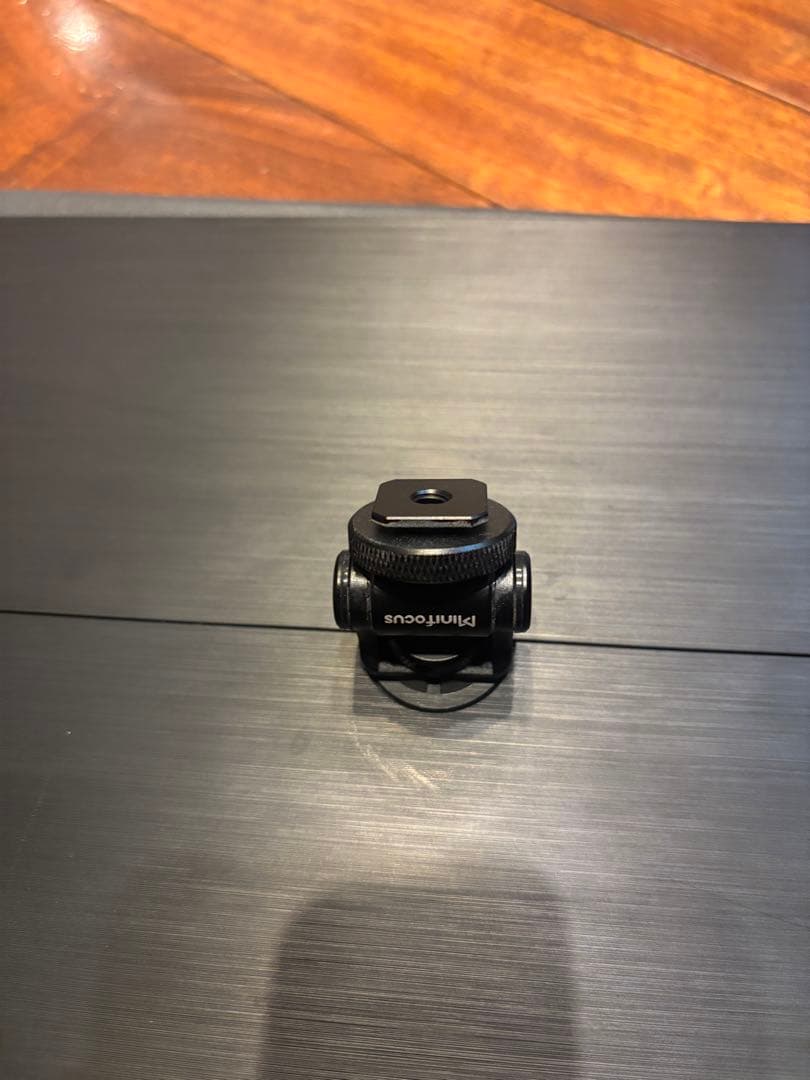 ASUS MB16ACV モバイルディスプレイ　スタンド付き薄型モニター