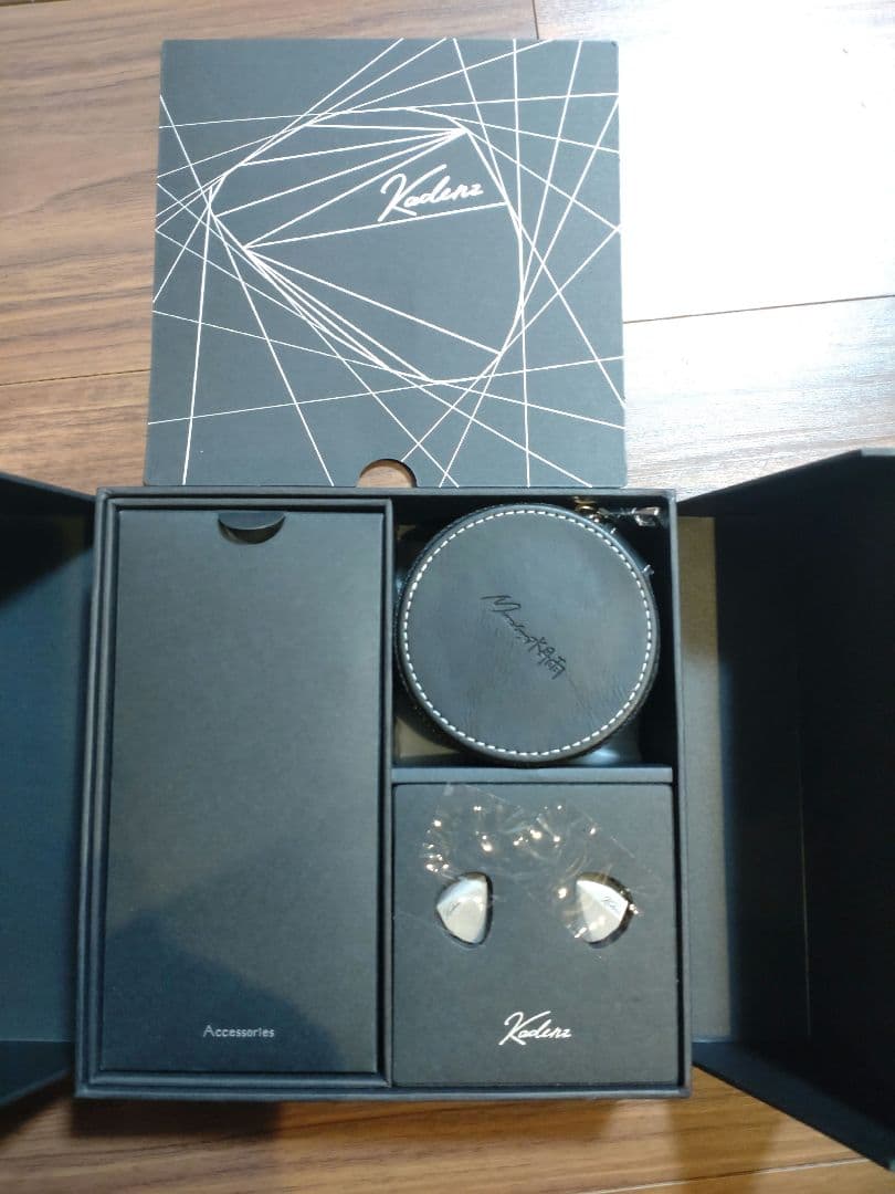 水月雨 　MOONDROP　Kadenz 　有線イヤフォン