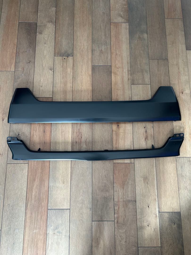 ハイエース200系　アースカラーパッケージ　グリル　新車外し　直接取引可能