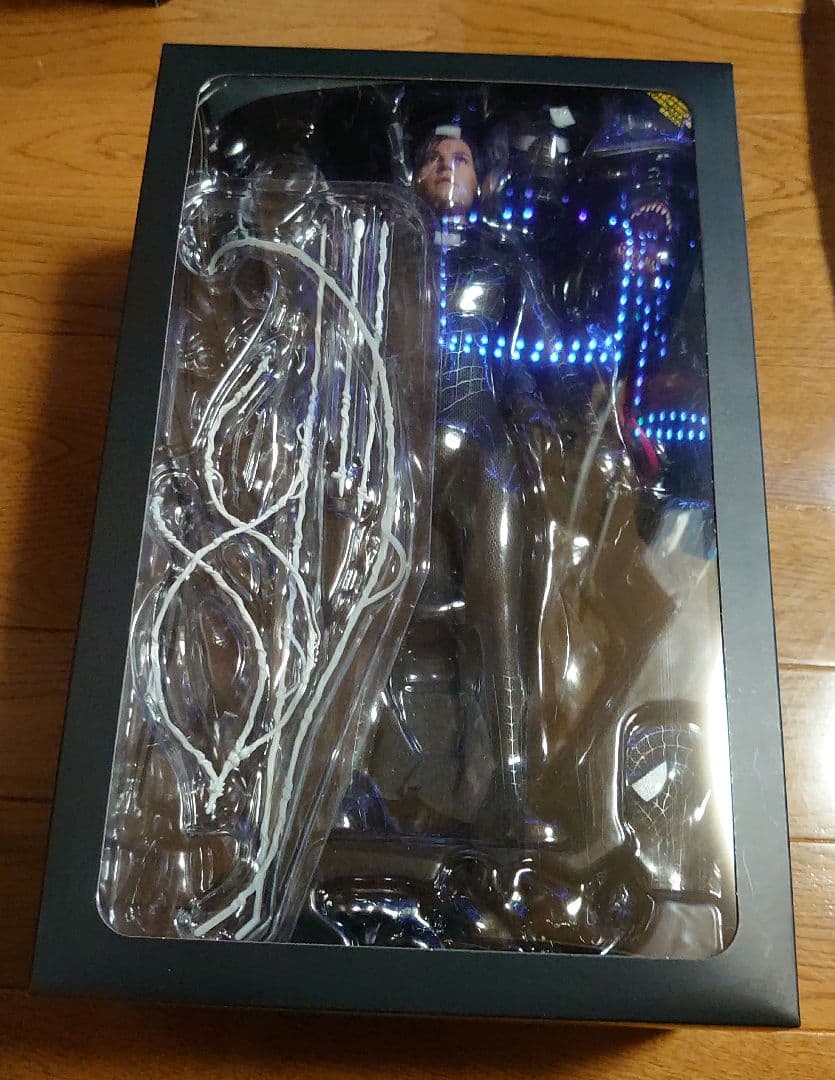 土日限定価格 ホットトイズ スパイダーマン3 1/6フィギュア