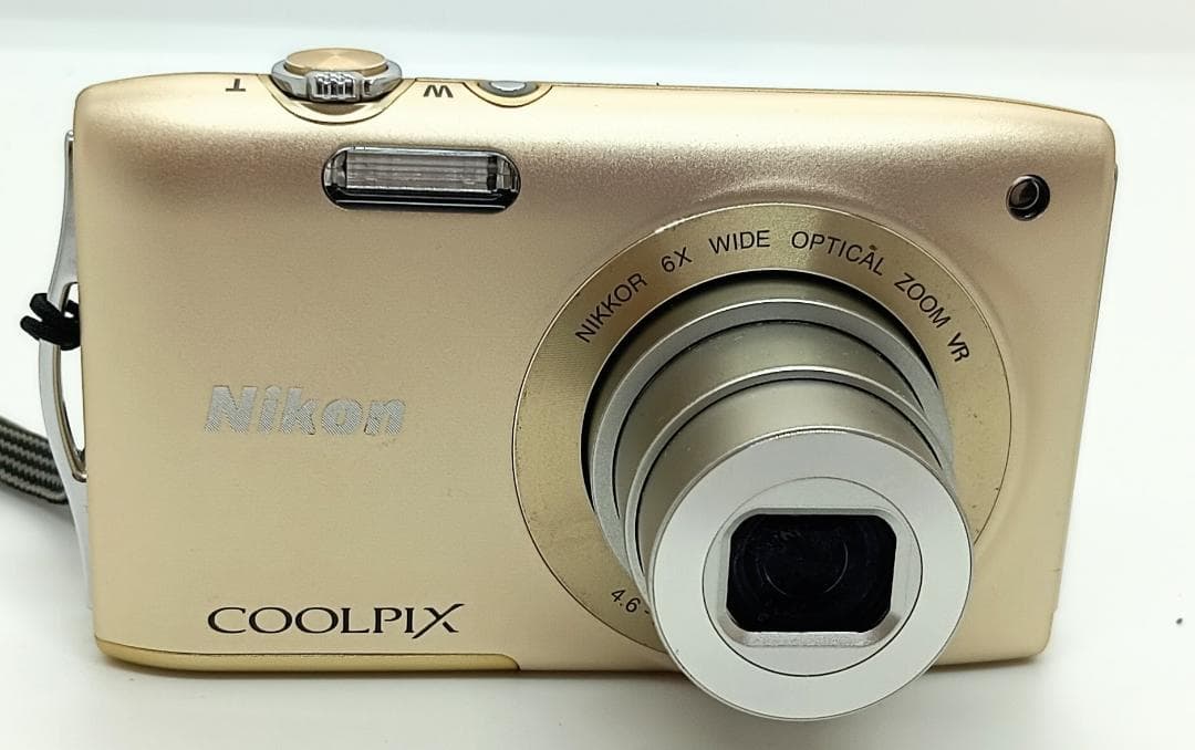 デジタルカメラ Nikon COOLPIX S3300 6X Zoom 16.0 Mp Gold