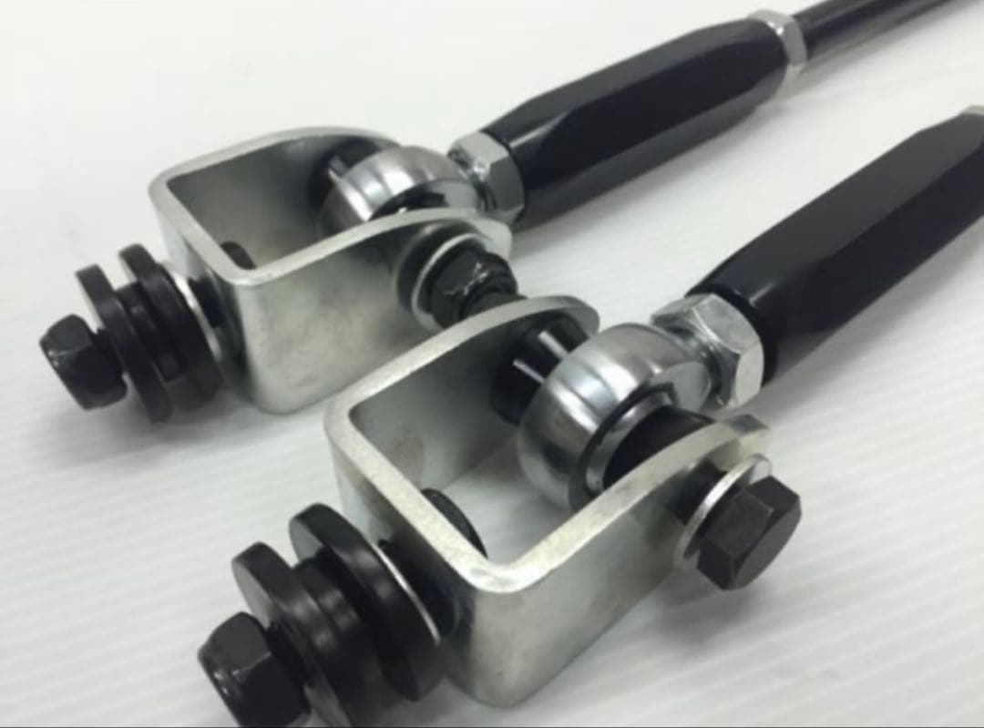 パーツアシスト製　ハコスカ　ケンメリ用　テンションピロロッド　新品未使用