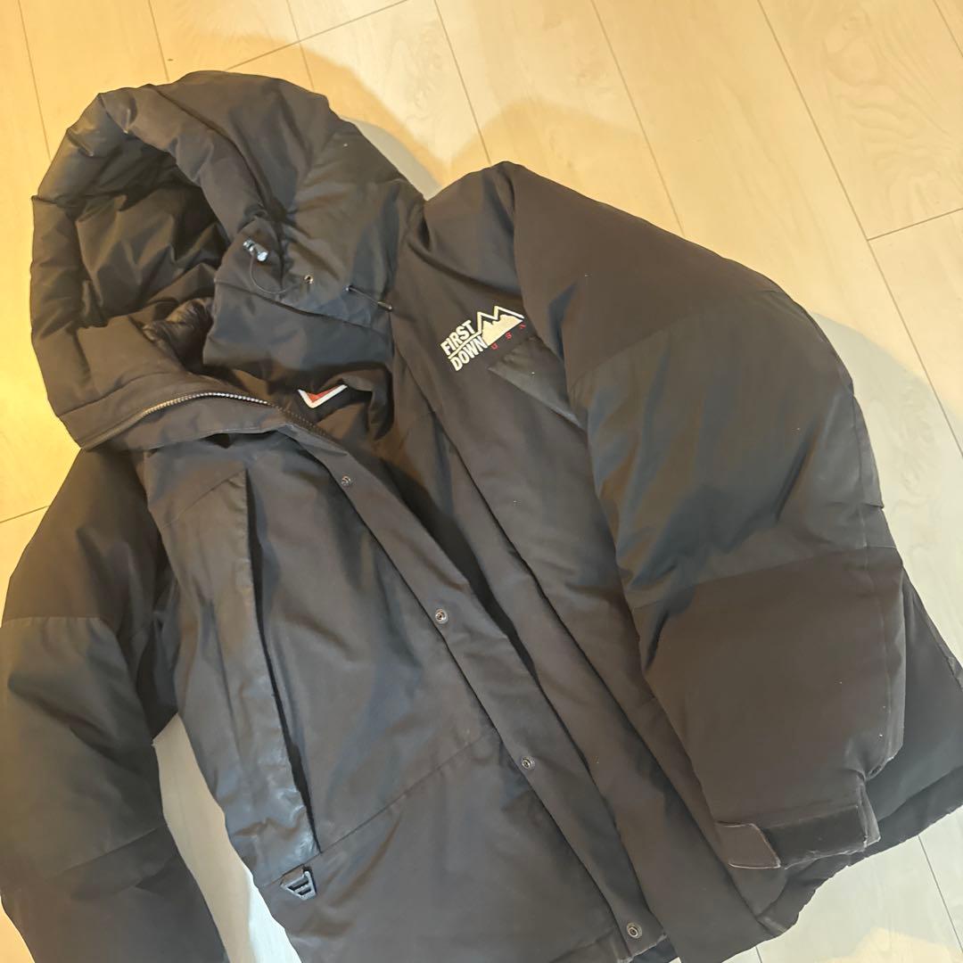 FIRST DOWN ブラック ダウンジャケット　M