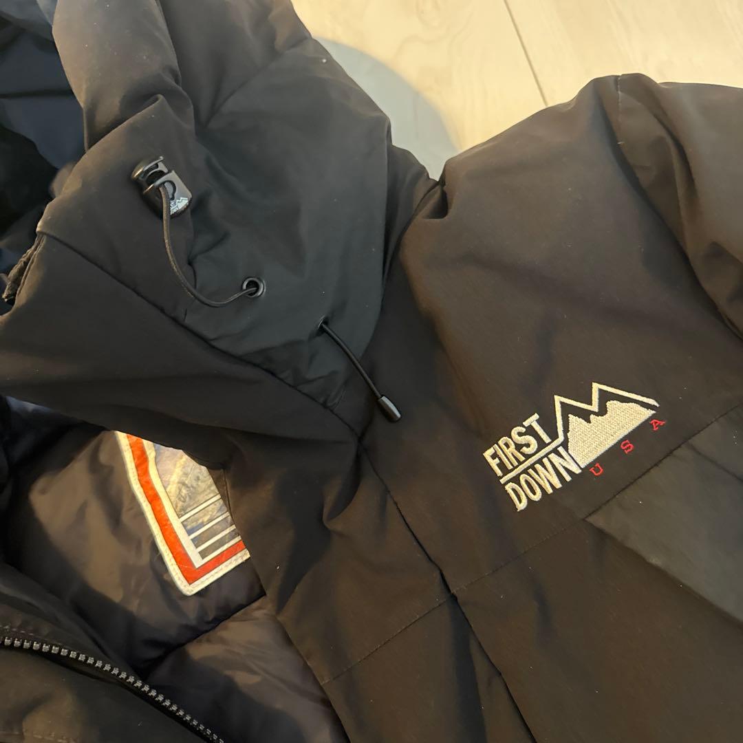 FIRST DOWN ブラック ダウンジャケット　M