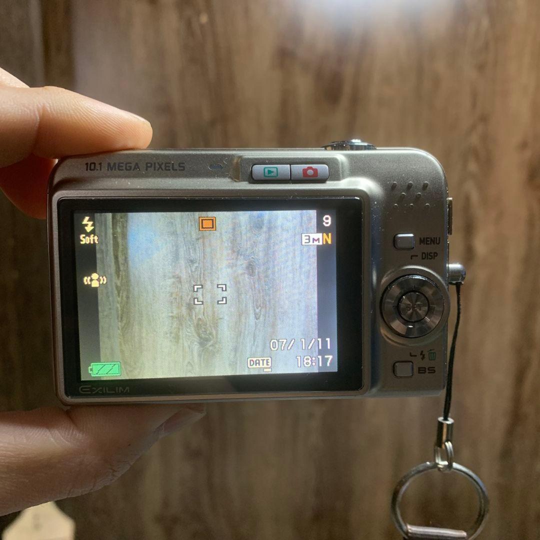 K952 CASIO EX-Z1080 ゴールド コンパクトデジタルカメラ