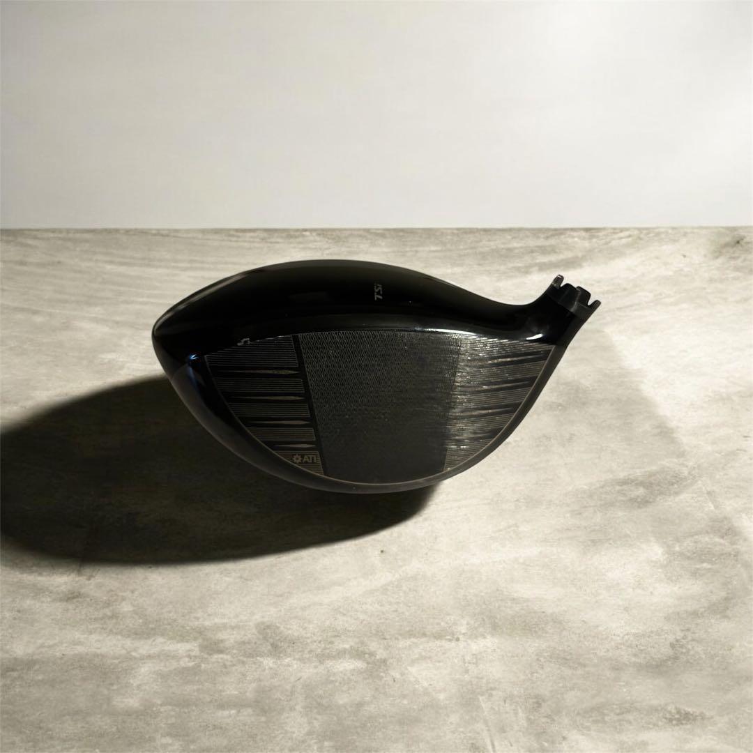 TSi4 ドライバー 9° ヘッドカバー付き