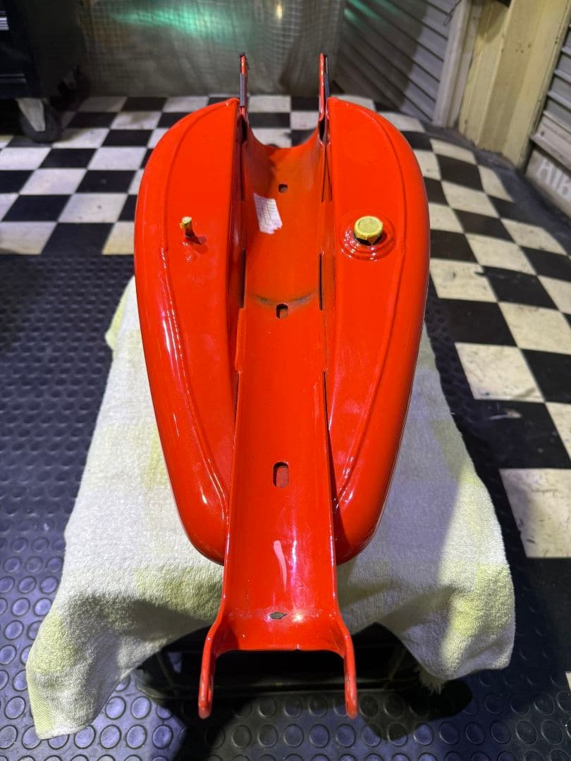 HARLEY-DAVIDSON 883R タンク