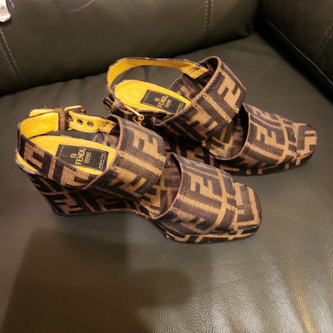 FENDI FFロゴ ウェッジサンダル