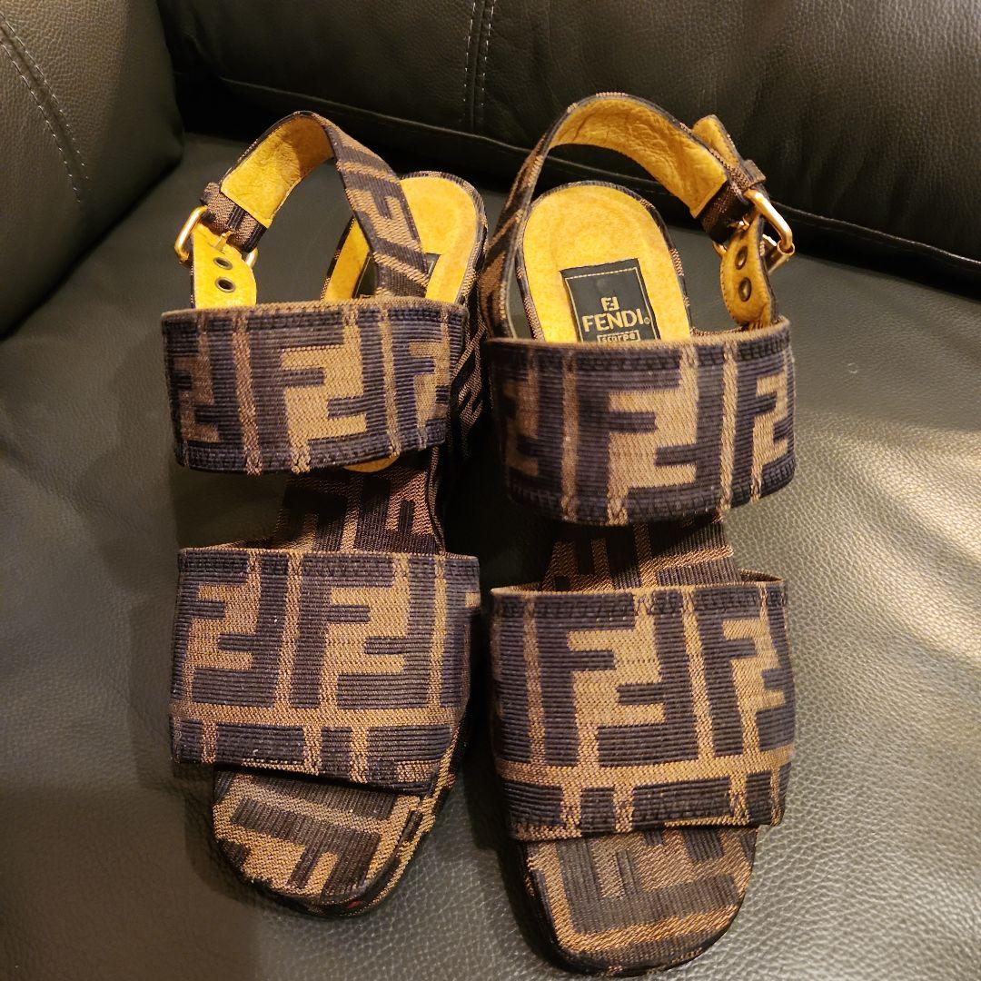 FENDI FFロゴ ウェッジサンダル