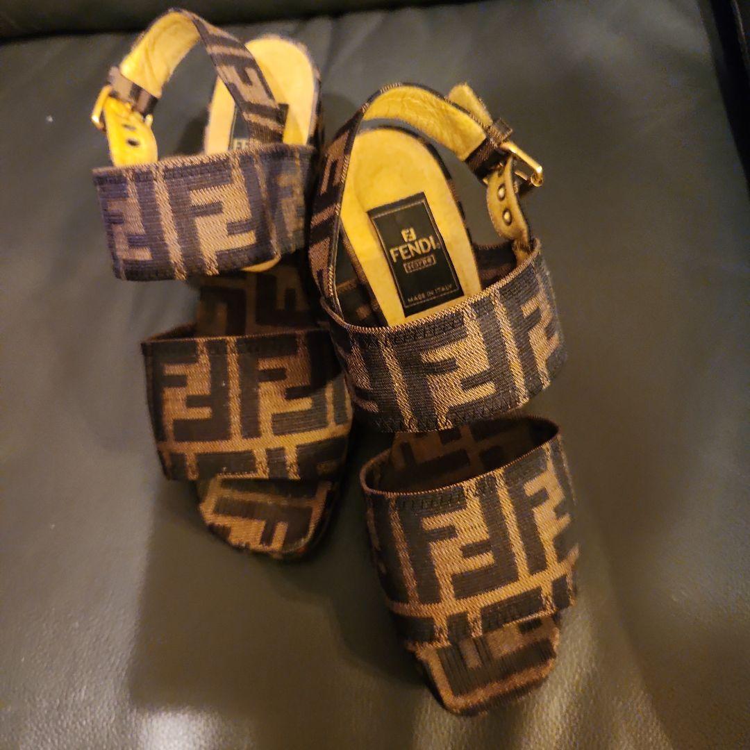 FENDI FFロゴ ウェッジサンダル