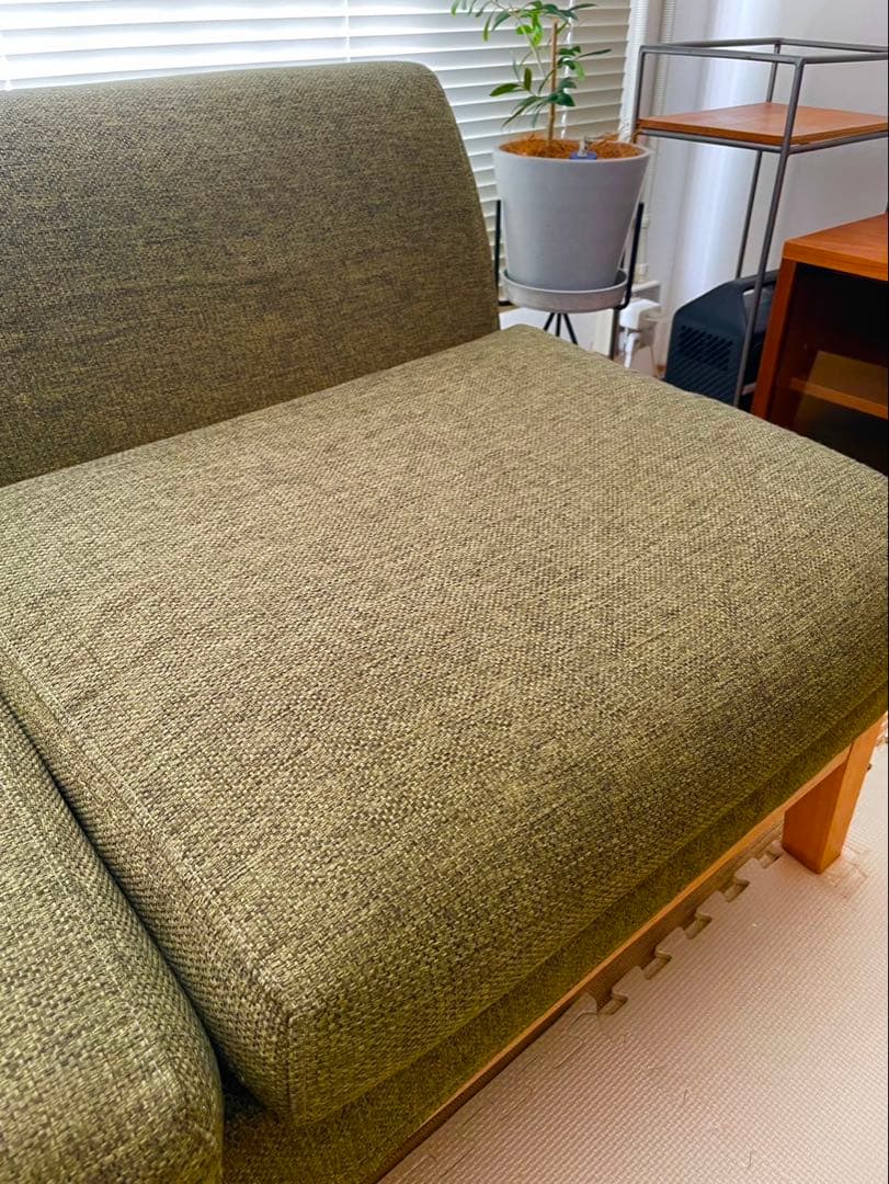 ニトリ 2人掛けソファ オリーブ