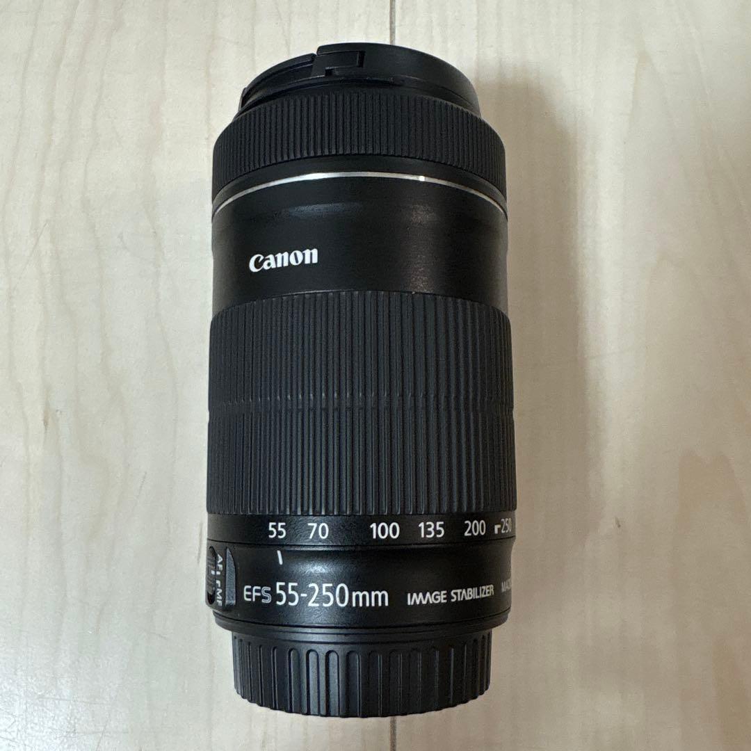 Canon EOS Kiss X9 デジタル一眼レフ　ダブルレンズ