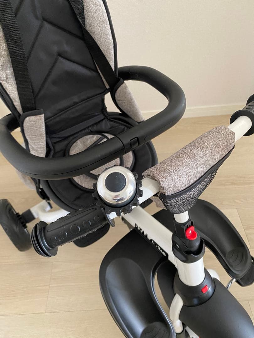 【美品】BTM 子供用三輪車　4in1 ベージュ