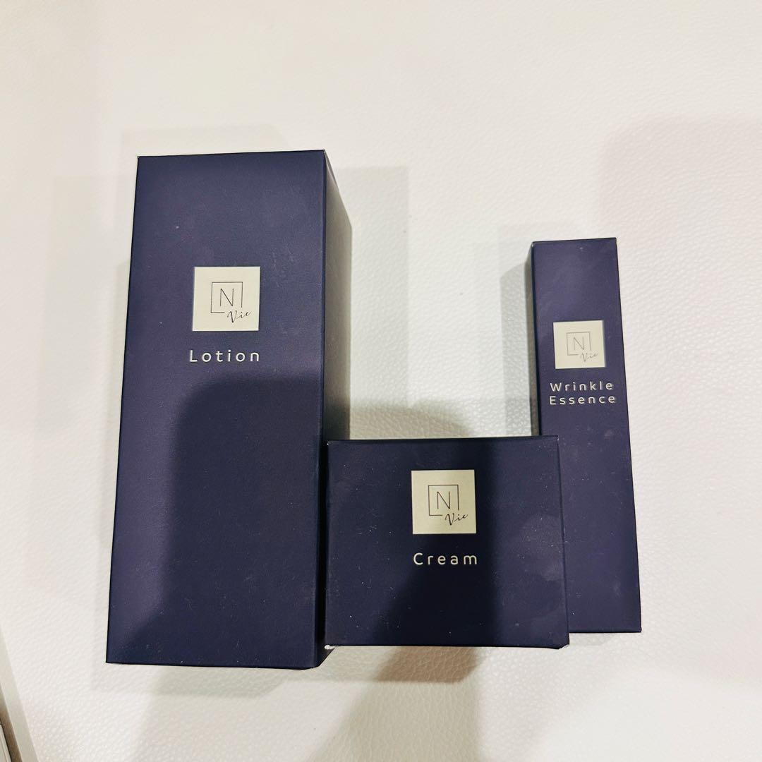 【新品未開封】Nオーガニック Vie 3点(ローション、クリーム、エッセンス)