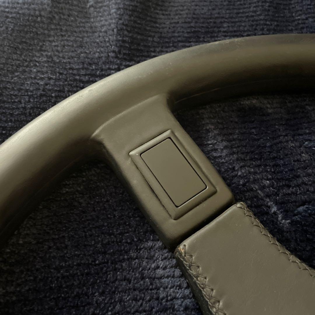 ELEGANZA ステアリング 3本スポーク ブラック　イタリア製