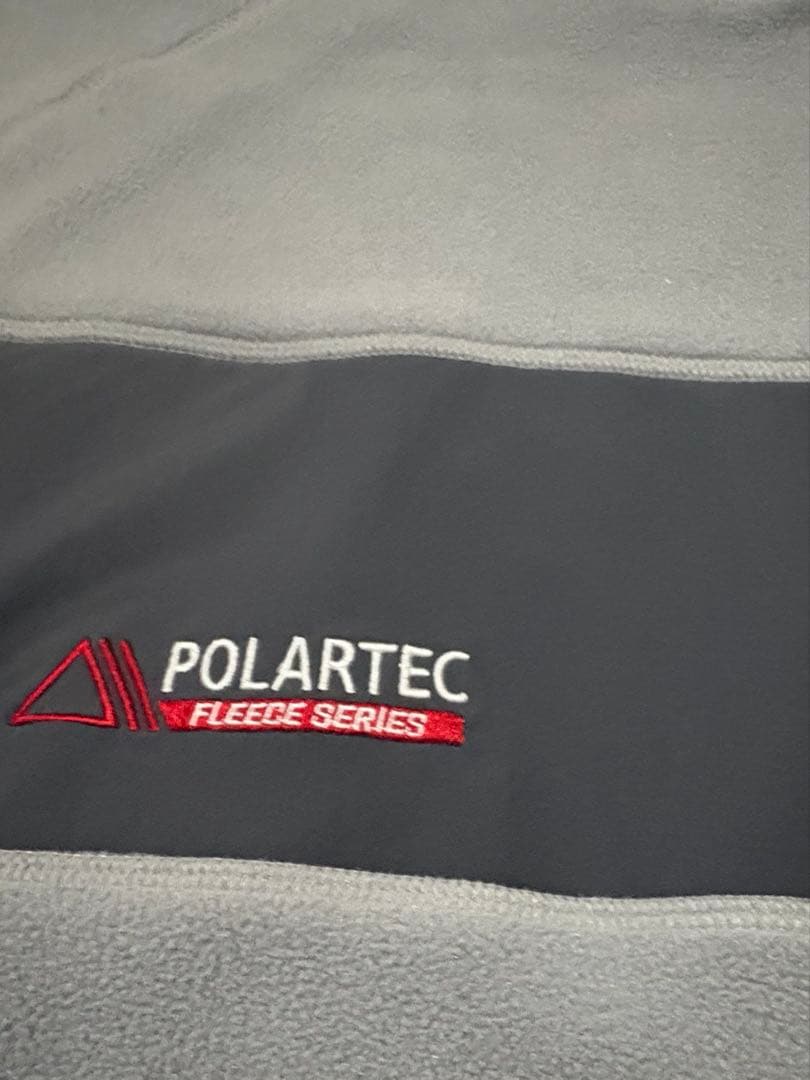 【即完モデル】PALACE Polartec 200 Crew \"Grey”