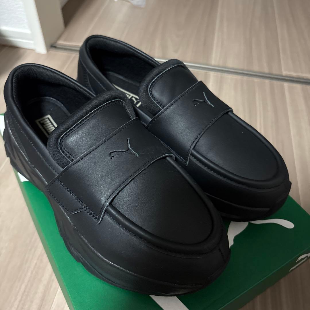PUMA ブラック ローファー 厚底　25cm