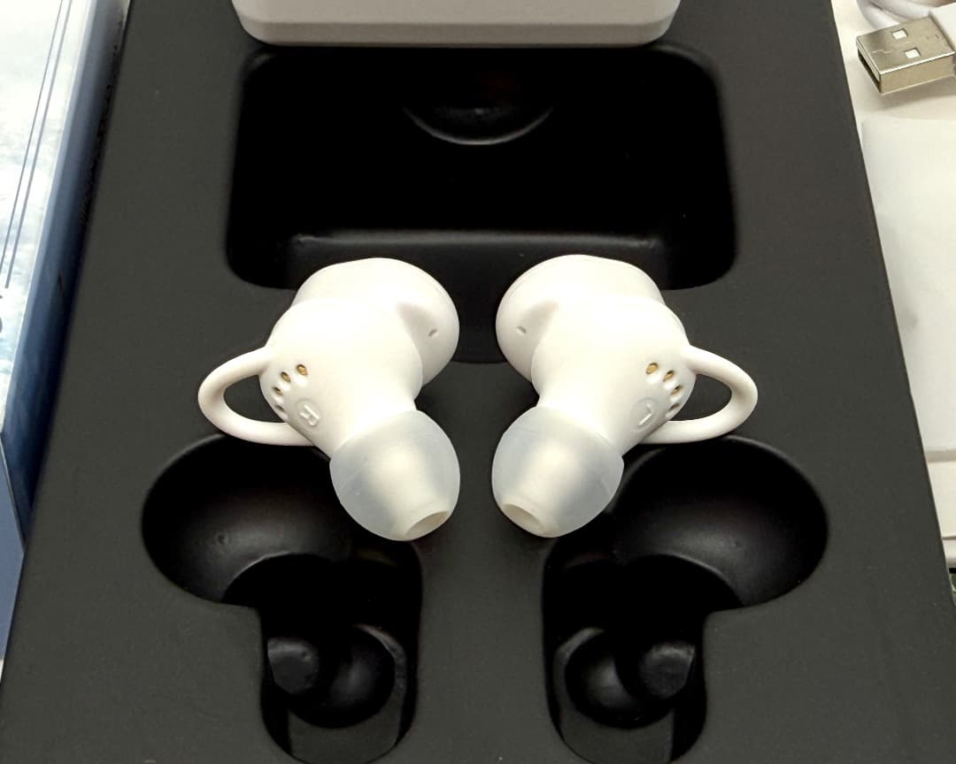 ライザのアトリエ ワイヤレスイヤホン ONKYO CP-TWS01A