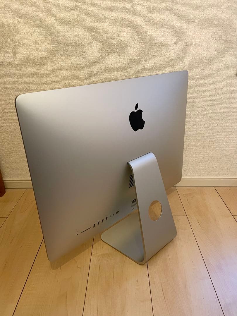 iMac (2017) 21.5インチ 16GB