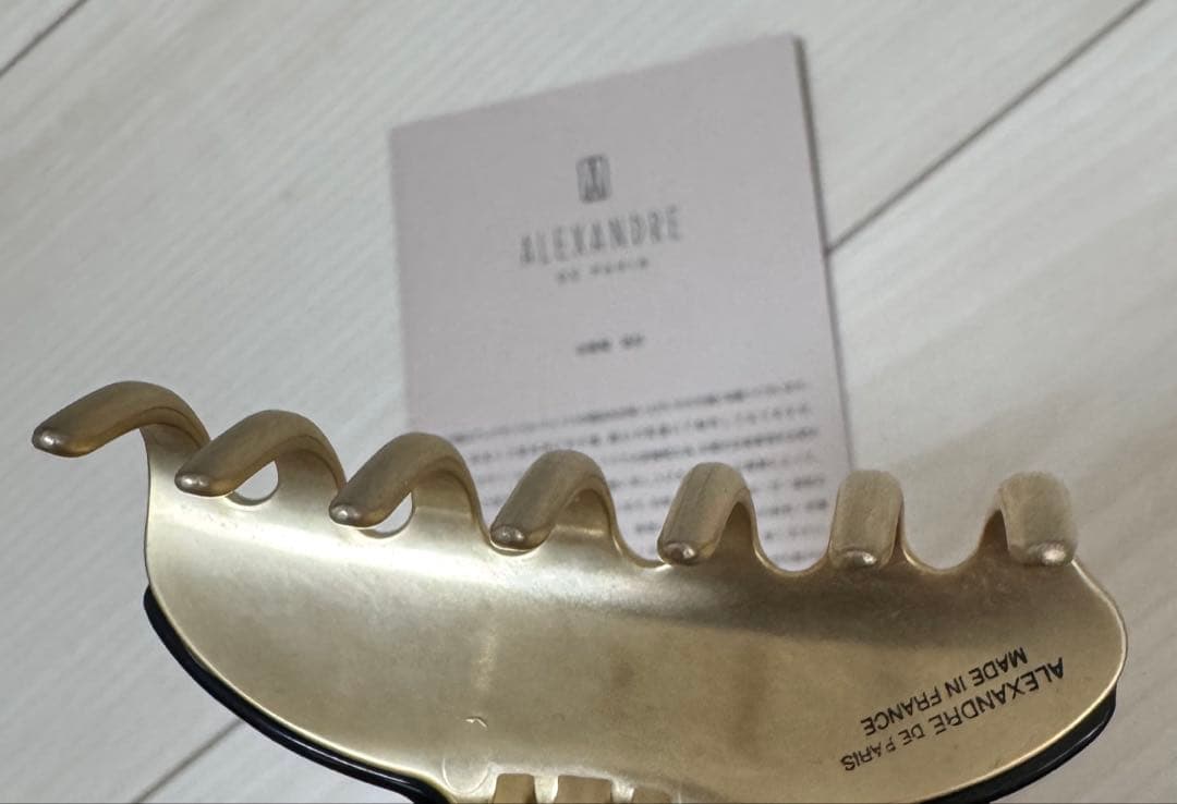 ヘアクリップ　ブラック