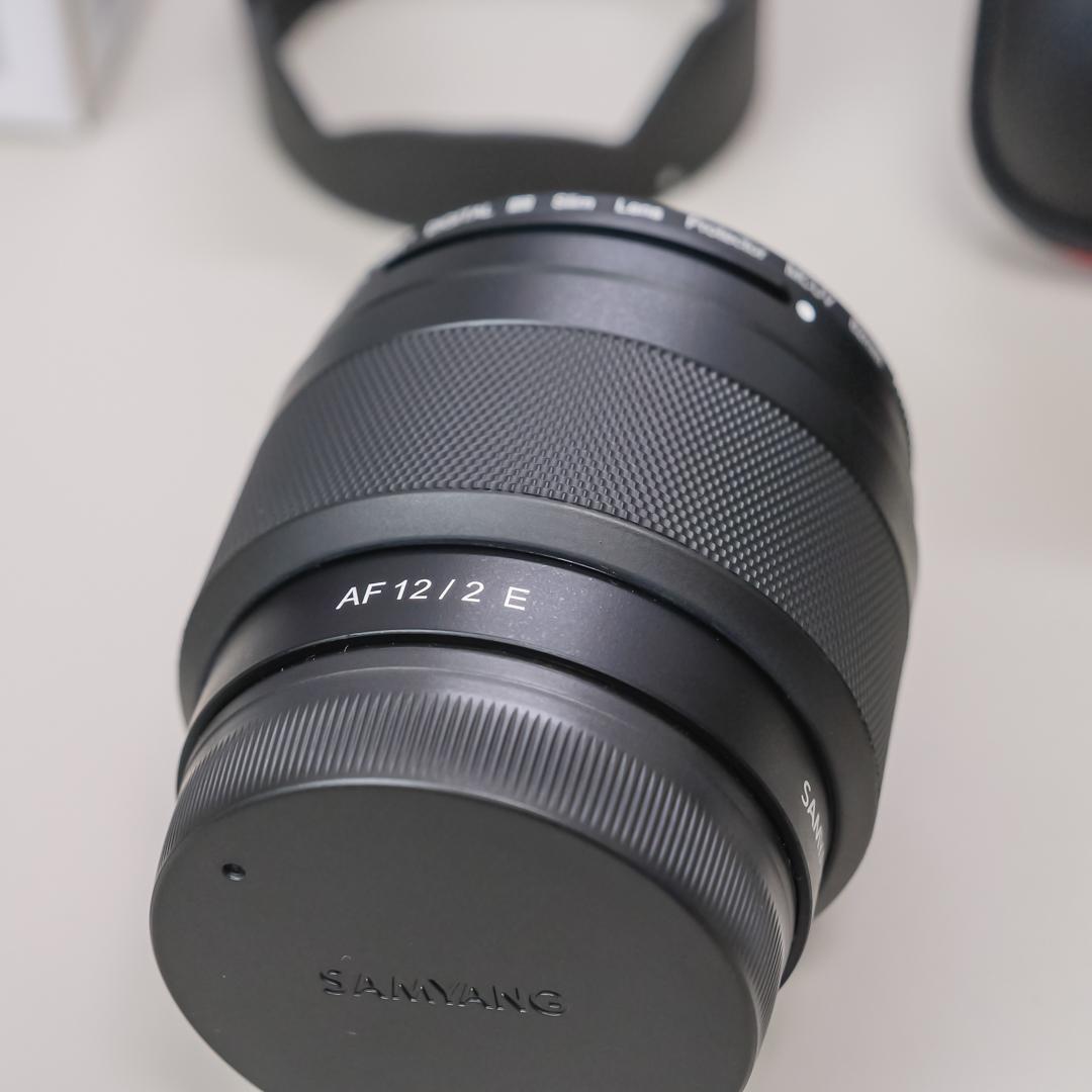 【値下げ・美品】SAMYANG AF 12mm F2.0 E 保護フィルター付き