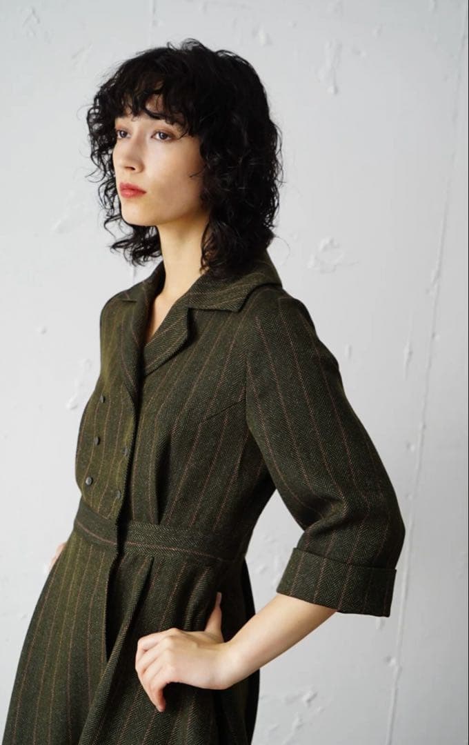 美品foufou フーフー オープンカラーヘリンボーンワンピース1