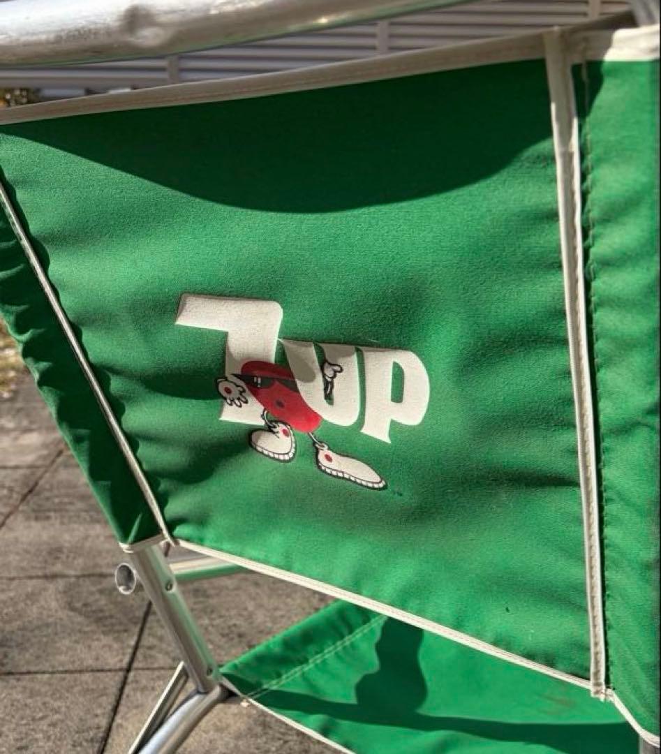 7up セブンアップ　ヴィンテージビーチチェア