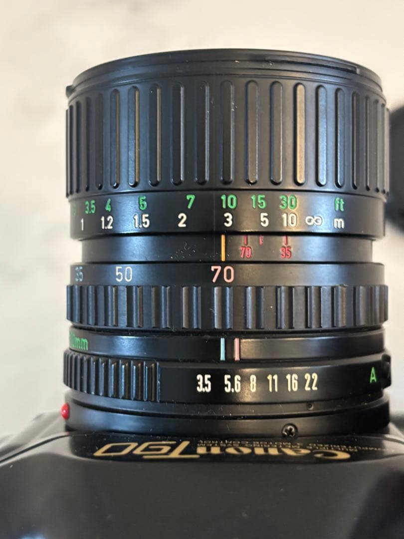 Canon キヤノン T90 フィルムカメラ　ボディ レンズ付き 35-70mm