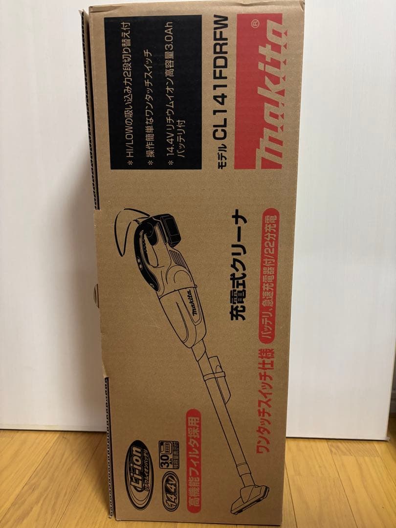 新品未使用品　Makita 充電式クリーナーCL141FDRFW