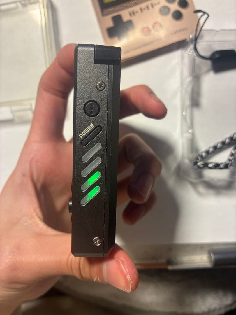 GKD pixel 2（シリコンカバー、64gbsdカード付き）、エミュレータ