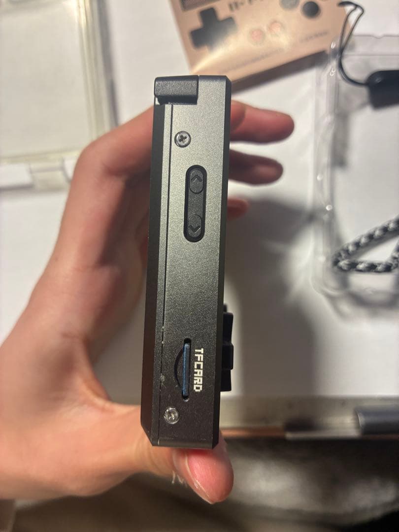 GKD pixel 2（シリコンカバー、64gbsdカード付き）、エミュレータ