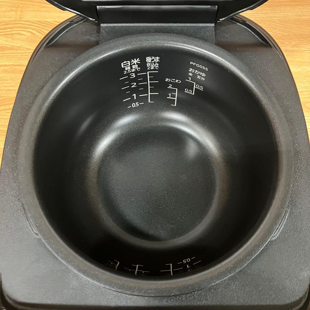 一都三県限定　配送設置無料　炊飯器　TIGER タイガー　2022年製　3合