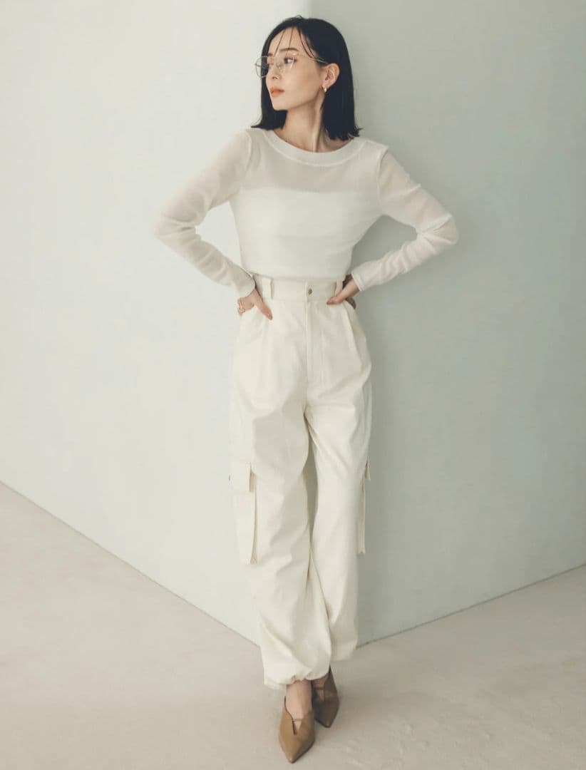 anuans バックオープンシアーカットトップス アイボリー