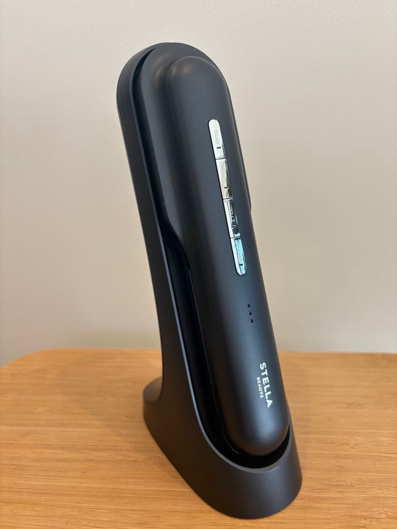 STELLA BEAUTE レーザー&EMS リフトブラシ PRO