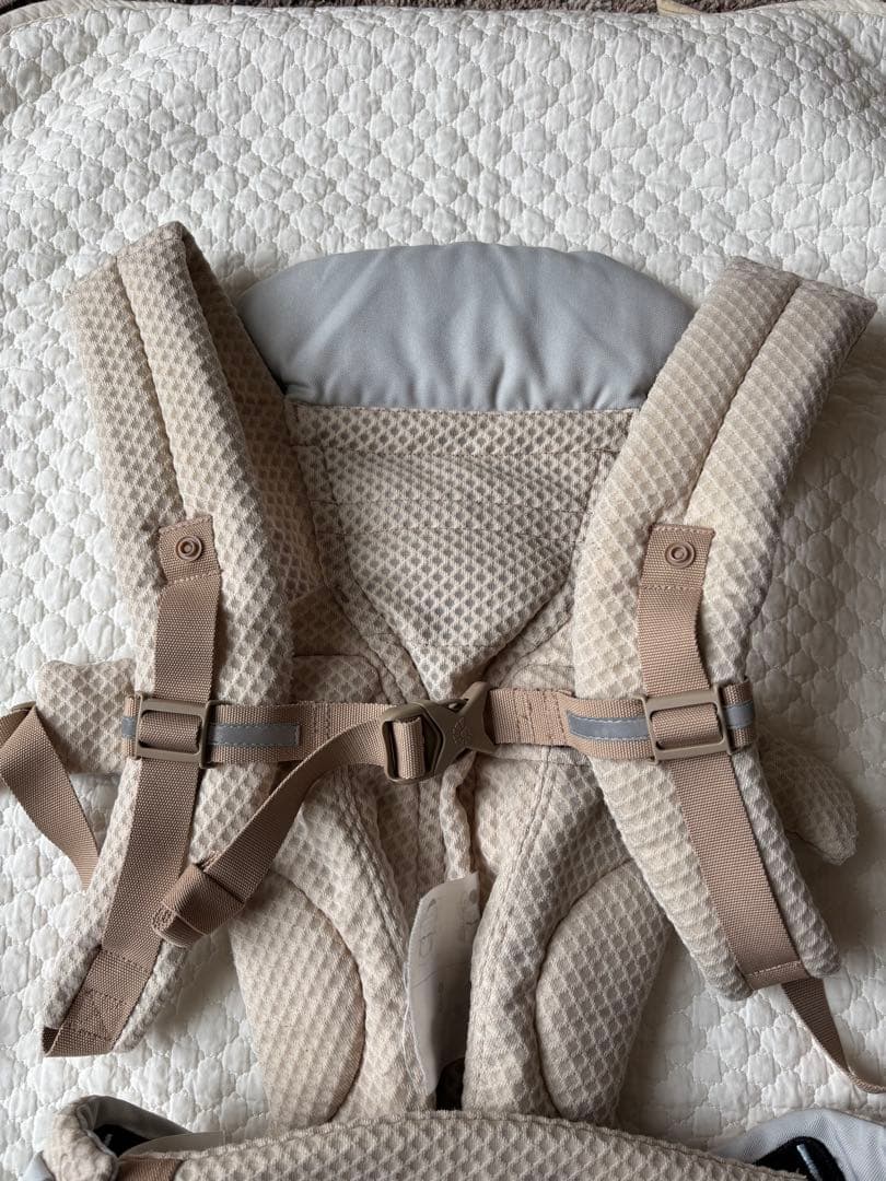 ergobaby オムニブリーズ　抱っこひも サンドベージュ