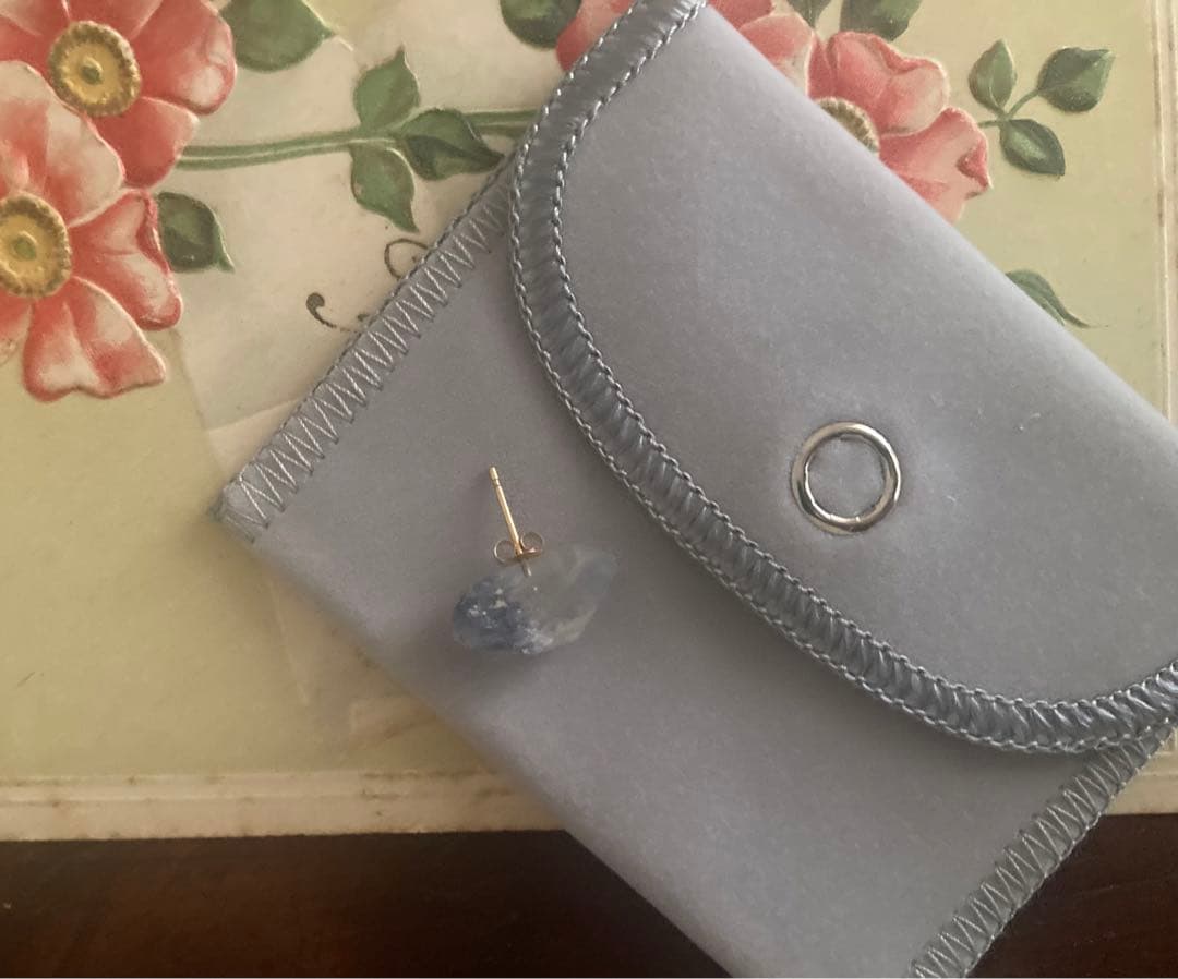 bororo ラフストーン片耳用ピアス