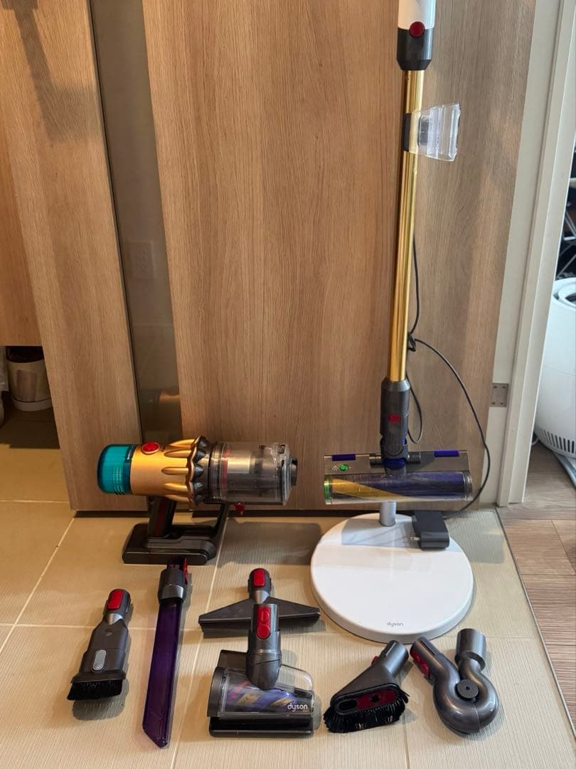 限定ゴールド！Dyson V12 Detect Slim 付属品多数 スタンド付